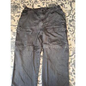 The North Face men's cargo convertible, pants, gray‎ size large.